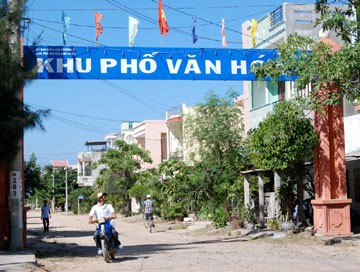 162 residential areas, fatherland front heads honored  - ảnh 1
